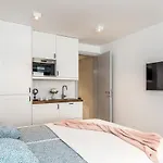 Luxury Azalea Apartment *