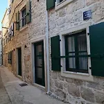 Apartment Luxury Azalea Primošten