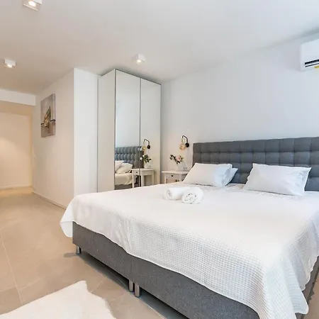 Luxury Azalea Appartement *