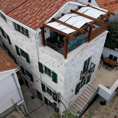 Luxury Azalea Apartament