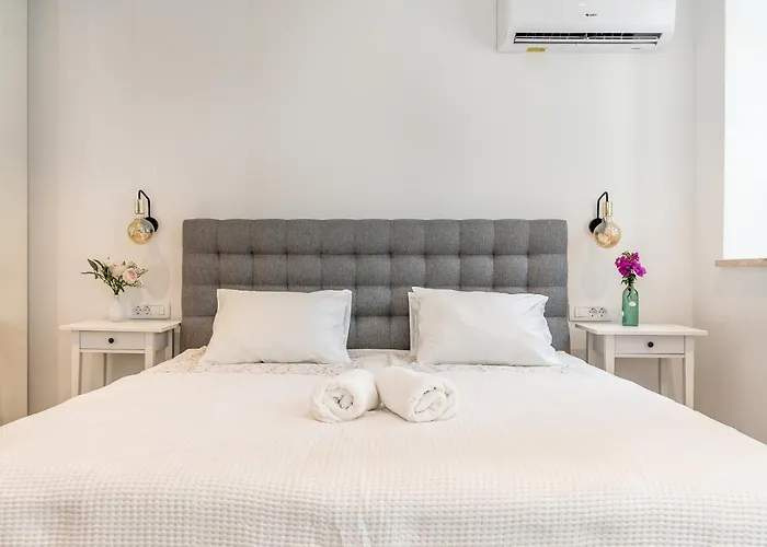 Luxury Azalea 프리모스턴