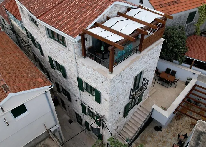 Luxury Azalea Apartamento