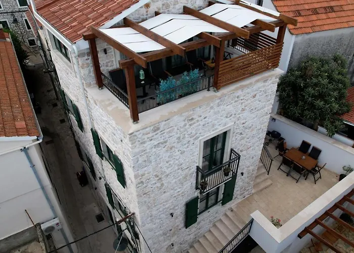 Luxury Azalea Primošten